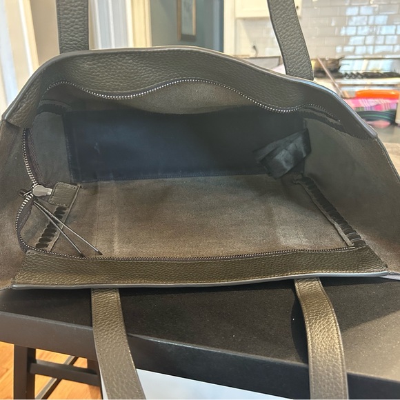 All Saints moss green leather tote with top zipper, pouch and original dust bag - Picture 3 of 17